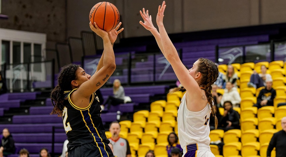 Claudia Pellerin with a shot against Laurier - Hailey Tripodi